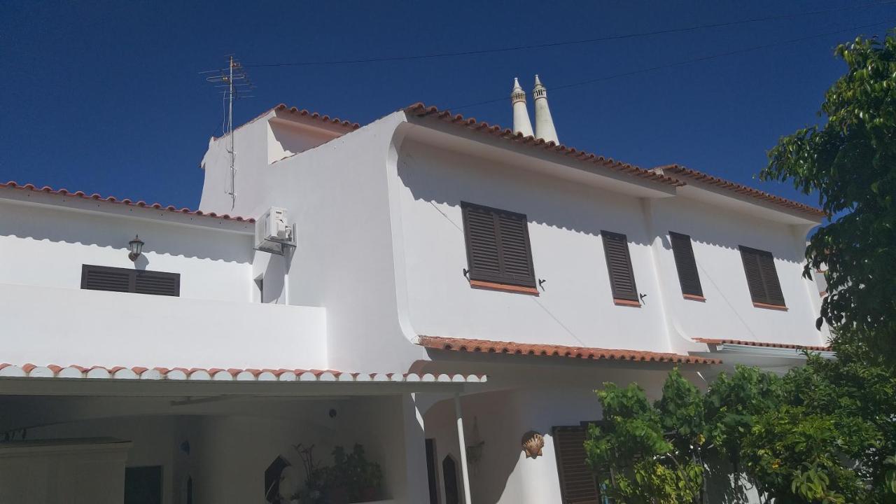 Familia Brito Hotel Porches  Exterior foto